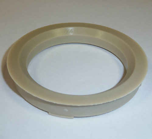 Středící kroužek 73,0 / 56,6 plast, béžová, přesah kužele 3mm